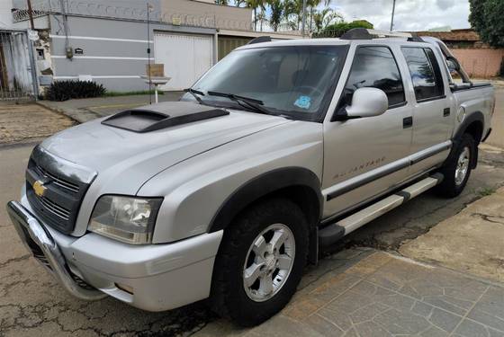 CHEVROLET S10 2.4 ADVANTAGE 4X2 CD 8V FLEX 4P MANUAL